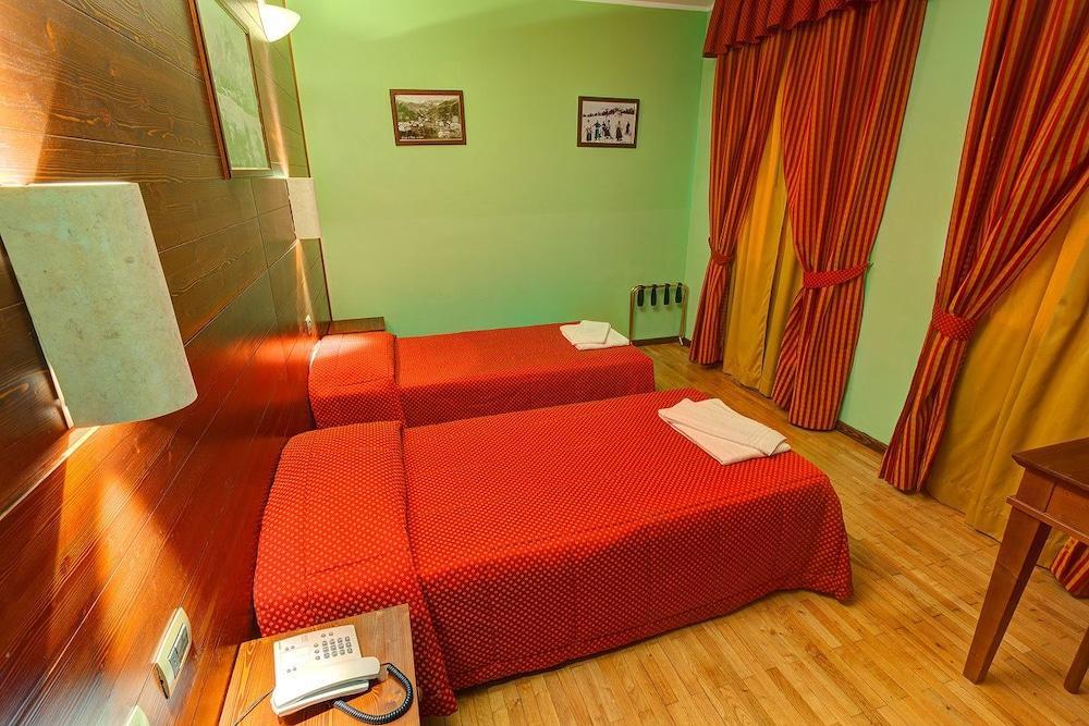 Hotel Miravalle Oulx Kültér fotó