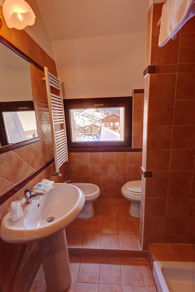 Hotel Miravalle Oulx Kültér fotó